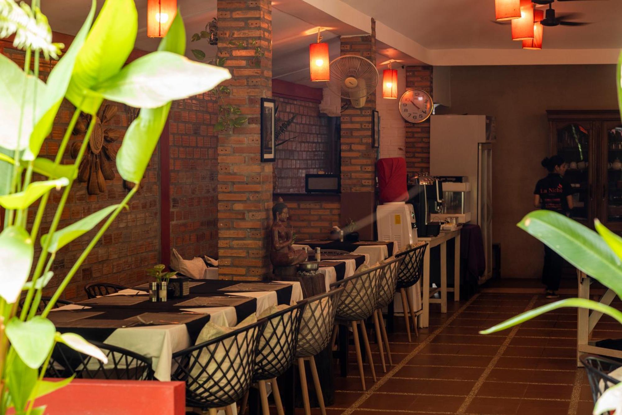 La Niche D'Angkor Boutique Hotel Сиемрип Экстерьер фото