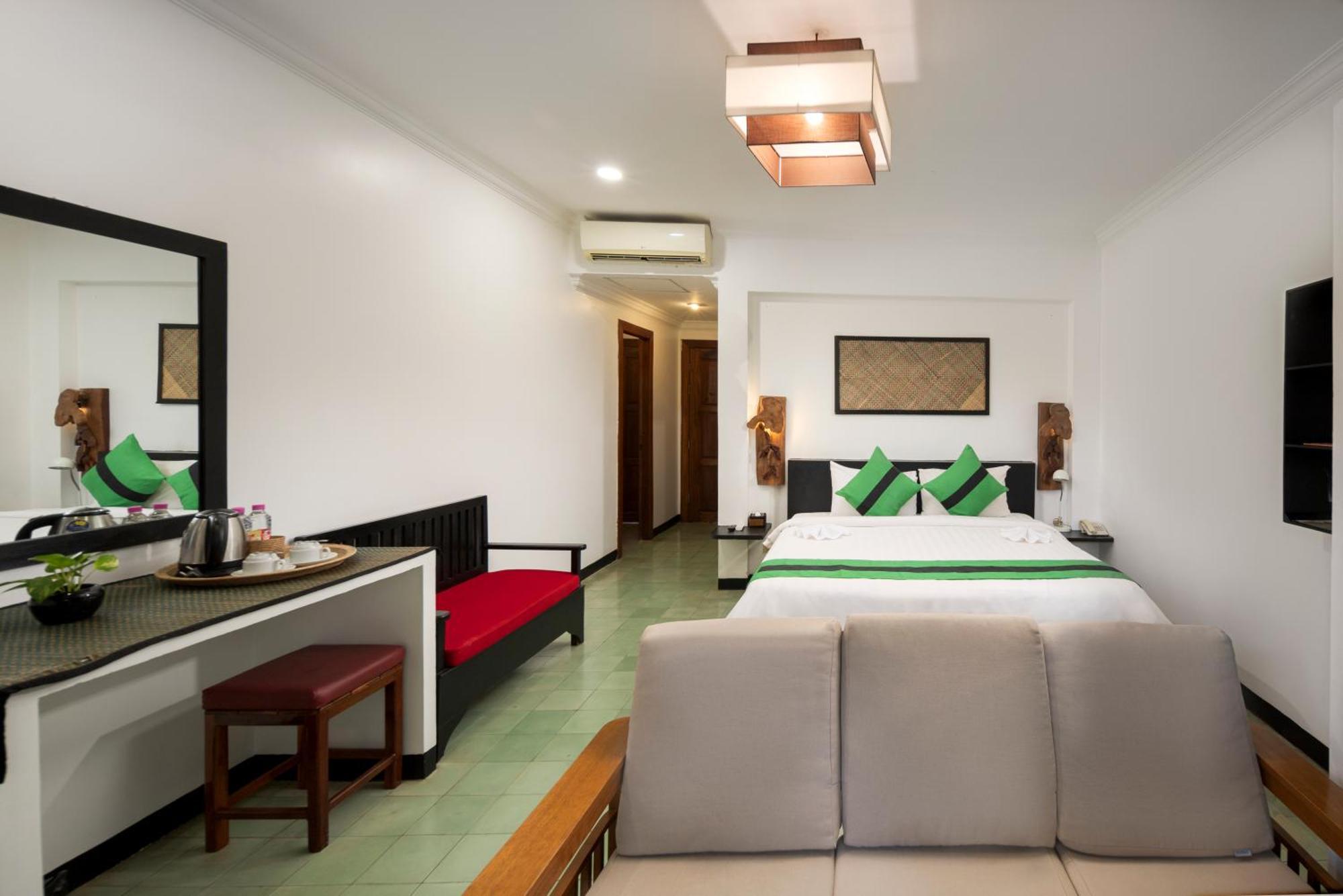 La Niche D'Angkor Boutique Hotel Сиемрип Экстерьер фото
